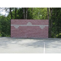 Mur entraînement en blocs colorés